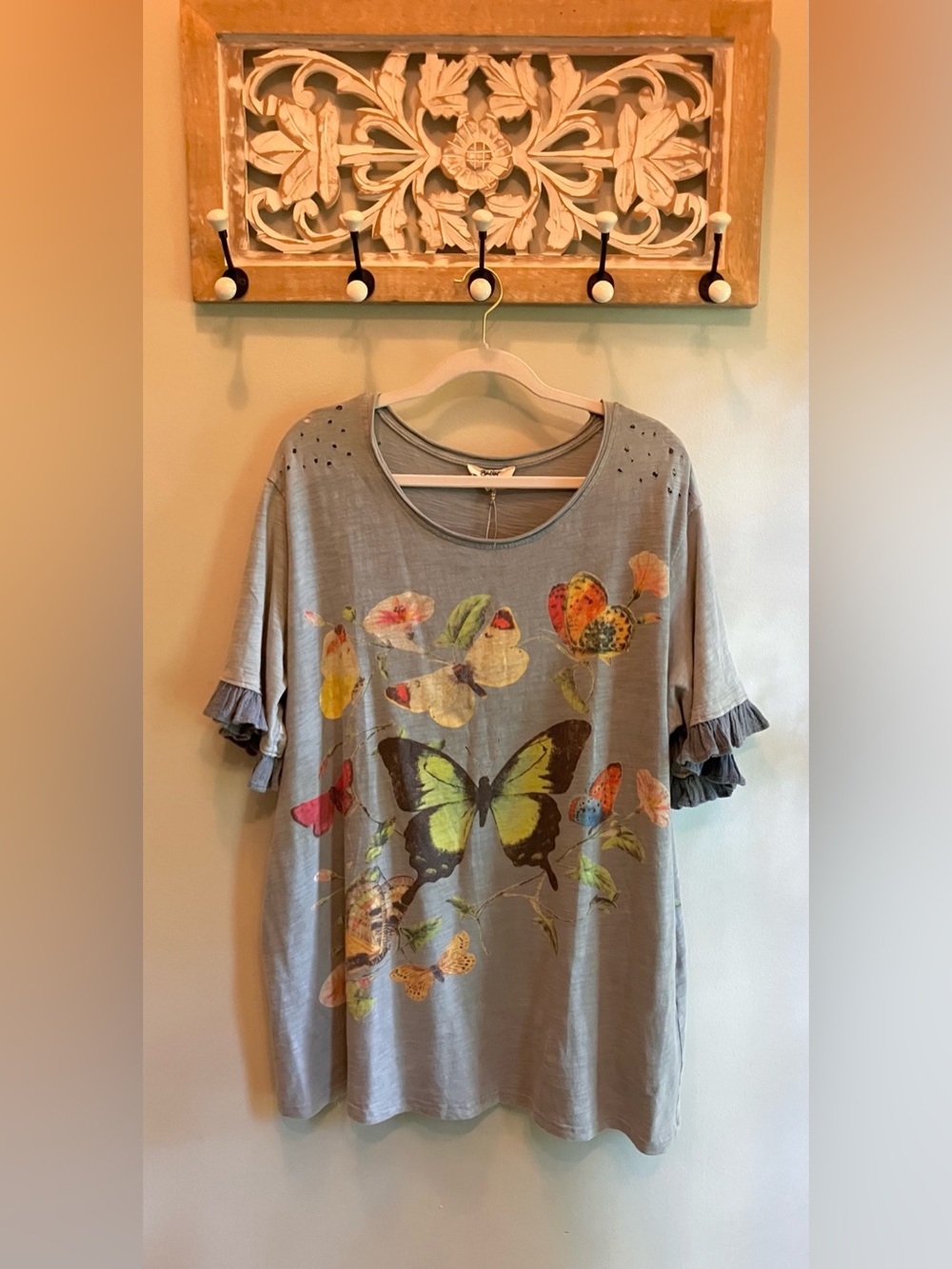 Blue Velvet Butterfly Print Ruffle Sleeve Tee - Denim NWT Size Large